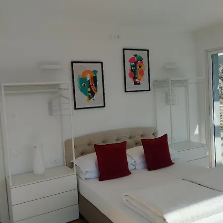 ヴィラ Gabizza Singola Con Jacuzzi Privata