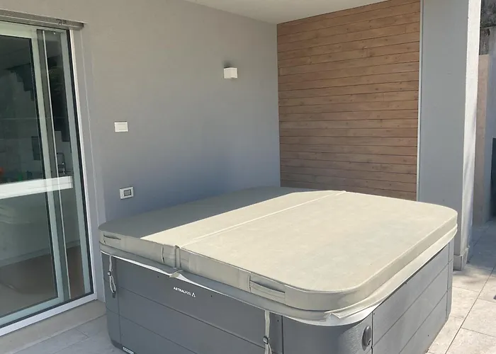 Villa Gabizza Singola Con Jacuzzi Privata