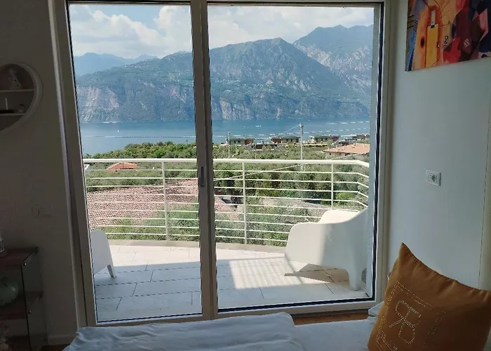 Villa Gabizza Singola Con Jacuzzi Privata Malcesine
