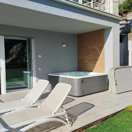 Villa Gabizza Singola Con Jacuzzi Privata