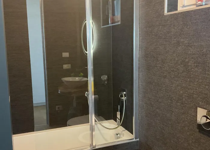 Vila Gabizza Singola Con Jacuzzi Privata Malcesine